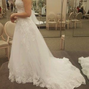 Gorgeous Wedding Dress - Size 8